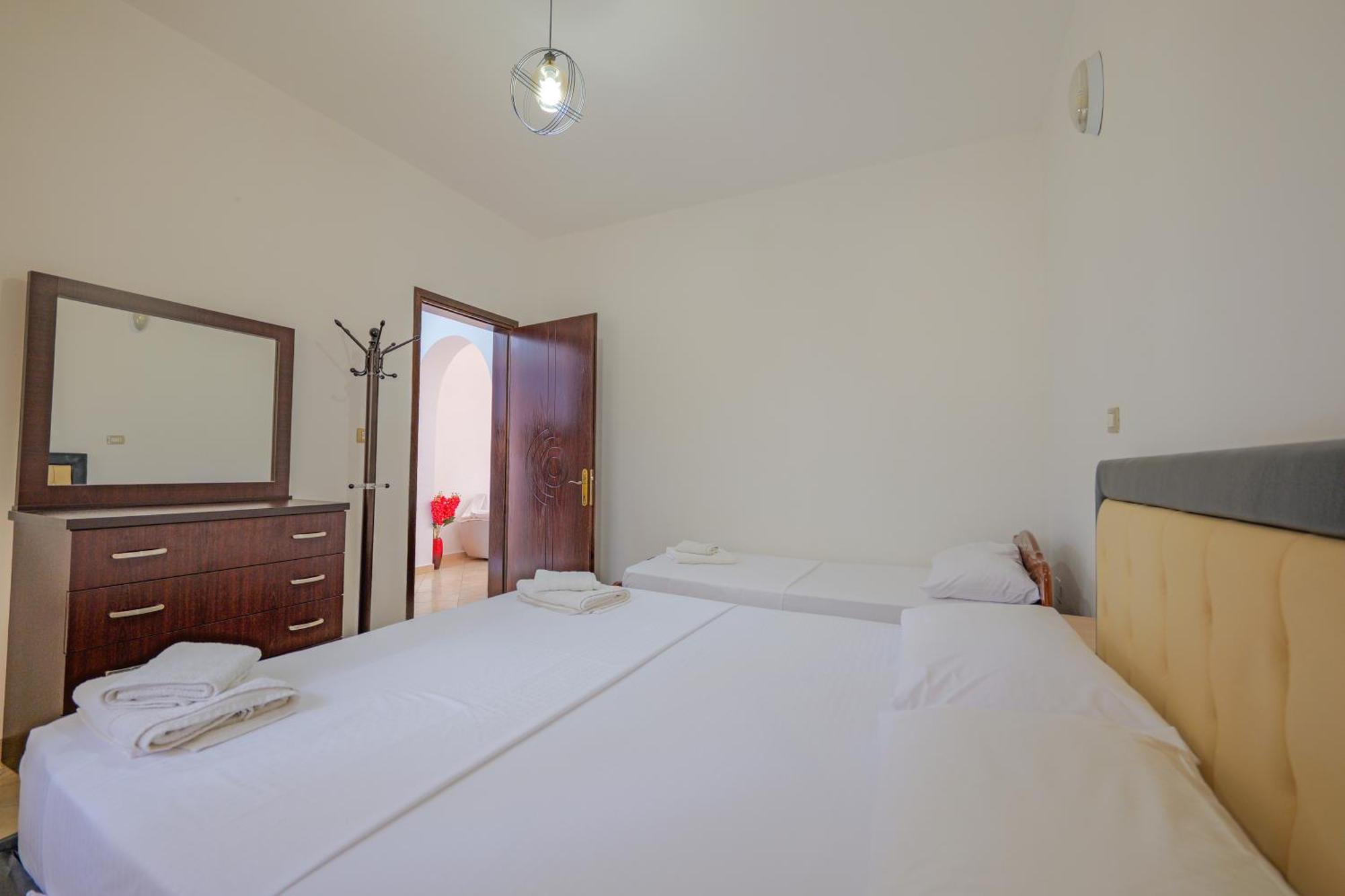 Brahimi Guest House Ksamil Zewnętrze zdjęcie