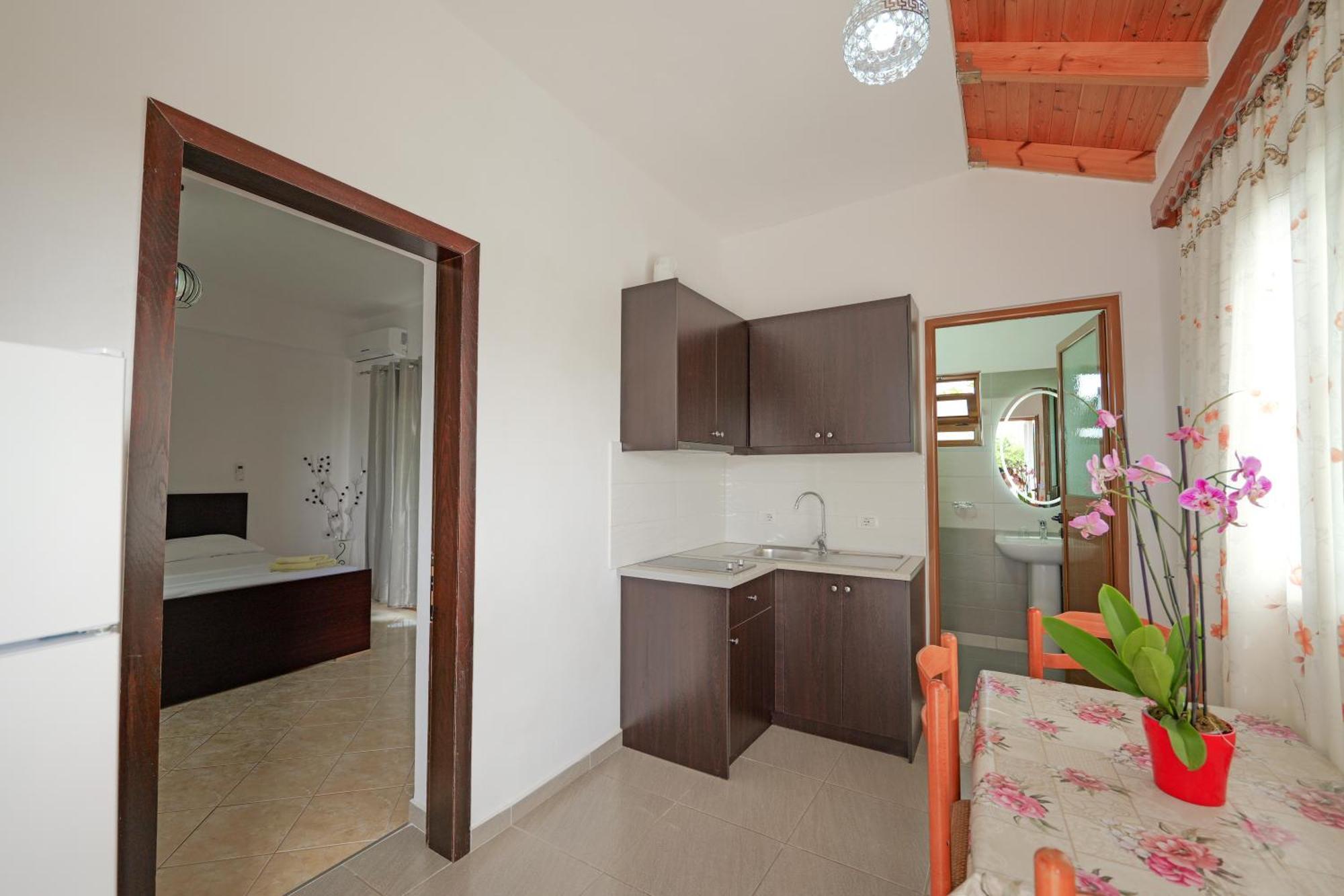 Brahimi Guest House Ksamil Zewnętrze zdjęcie