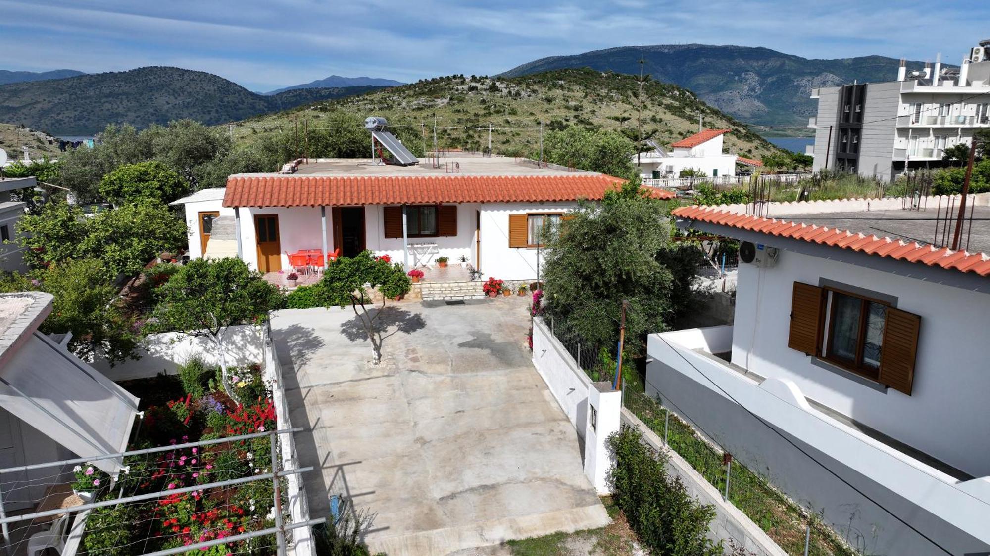 Brahimi Guest House Ksamil Zewnętrze zdjęcie