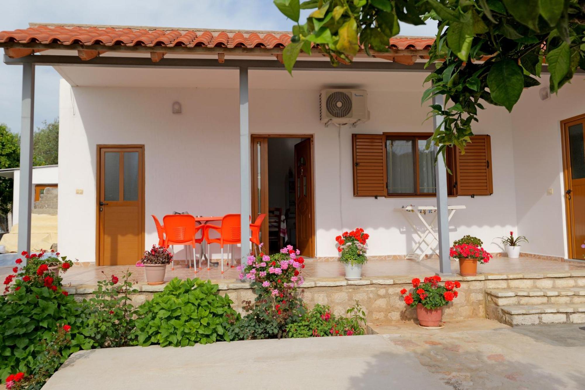 Brahimi Guest House Ksamil Zewnętrze zdjęcie